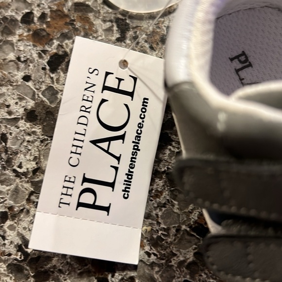 NWT Childrens Place infant shoes 6-12 months - Picture 2 of 5